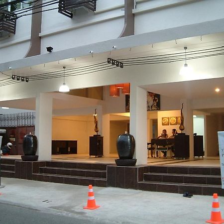 The Boss'S Place Sathorn Hotel Bangkok Exterior photo